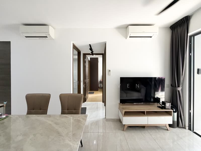The Florence Residences, 87 Hougang Avenue 2, Hougang / Punggol / Sengkang, 2 Bedrooms, 667 sqft, Condominium For Sale, by Alex Deven, 500219947 - Living Room - PropertyGuru.com.sg