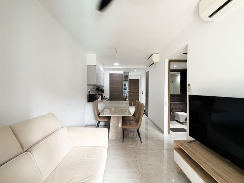 The Florence Residences, 87 Hougang Avenue 2, Hougang / Punggol / Sengkang, 2 Bedrooms, 667 sqft, Condominium For Sale, by Alex Deven, 500219947 - Living Room - PropertyGuru.com.sg