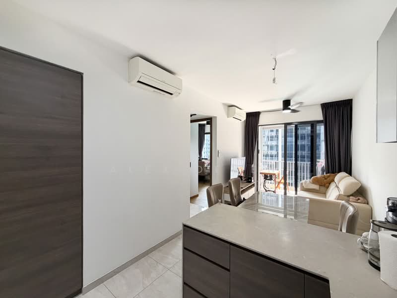 The Florence Residences, 87 Hougang Avenue 2, Hougang / Punggol / Sengkang, 2 Bedrooms, 667 sqft, Condominium For Sale, by Alex Deven, 500219947 - Living Room - PropertyGuru.com.sg