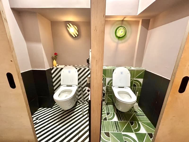 **RARE!** Fully Fitted F&B in CBD, Boon Tat Street Telok Ayer, 3,442 sqft, Food & Beverage For Rent, by June Lee, 500219955 - Bathroom - CommercialGuru.com.sg