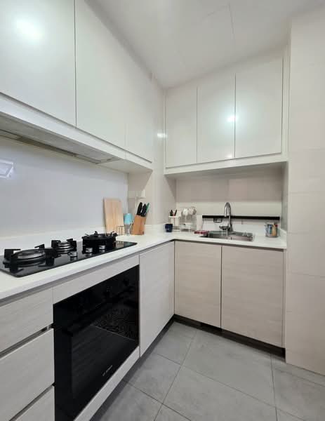 The Skywoods, 5 Dairy Farm Heights, 4 Bedrooms, 1,475 sqft, Condominium For Sale, by Jasmine Chan, 500219956 - Kitchen - PropertyGuru.com.sg