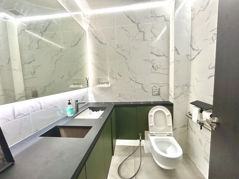 **RARE!** Fully Fitted F&B in CBD, Boon Tat Street Telok Ayer, 3,442 sqft, Food & Beverage For Rent, by June Lee, 500219960 - Bathroom - CommercialGuru.com.sg