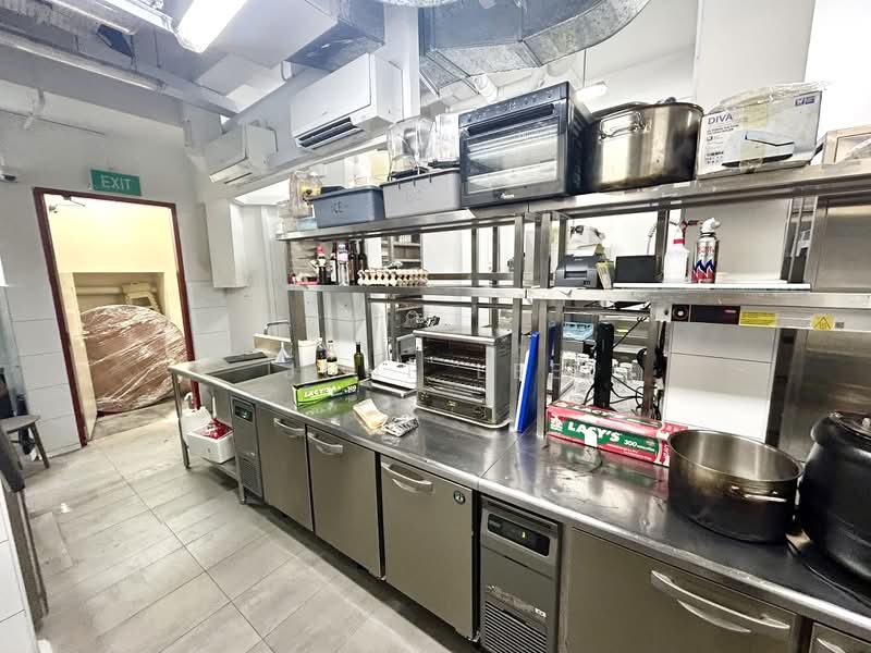 **RARE!** Fully Fitted F&B in CBD, Boon Tat Street Telok Ayer, 3,442 sqft, Food & Beverage For Rent, by June Lee, 500219960 - Kitchen - CommercialGuru.com.sg