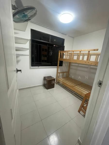 130 Bukit Merah View, 130 Bukit Merah View, 5 Bedrooms, 1,625 sqft, HDB Flat For Sale, by Jackson Tan  陈涣乐, 500219966 - Bedroom - PropertyGuru.com.sg