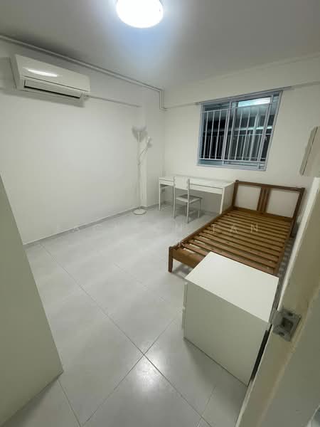 130 Bukit Merah View, 130 Bukit Merah View, 5 Bedrooms, 1,625 sqft, HDB Flat For Rent, by Jackson Tan  陈涣乐, 500219971 - Bedroom - PropertyGuru.com.sg