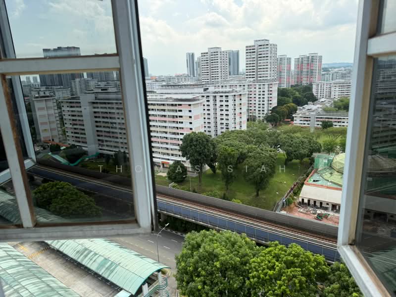 413 Commonwealth Avenue West, 413 Commonwealth Avenue West, Room Rental, 200 sqft, HDB Flat For Rent, by Thomas Siah, 500219981 - Exterior - PropertyGuru.com.sg