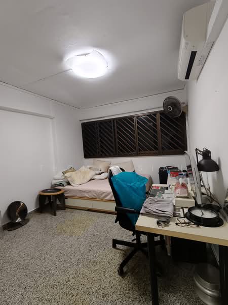 413 Commonwealth Avenue West, 413 Commonwealth Avenue West, Room Rental, 200 sqft, HDB Flat For Rent, by Thomas Siah, 500219981 - Bedroom - PropertyGuru.com.sg