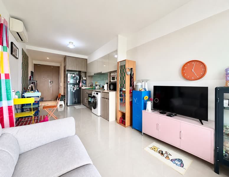 Kingsford Waterbay, 74 Upper Serangoon View, 2 Bedrooms, 689 sqft, Condominium For Sale, by Sheryl Yeo, 500220028 - Living Room - PropertyGuru.com.sg