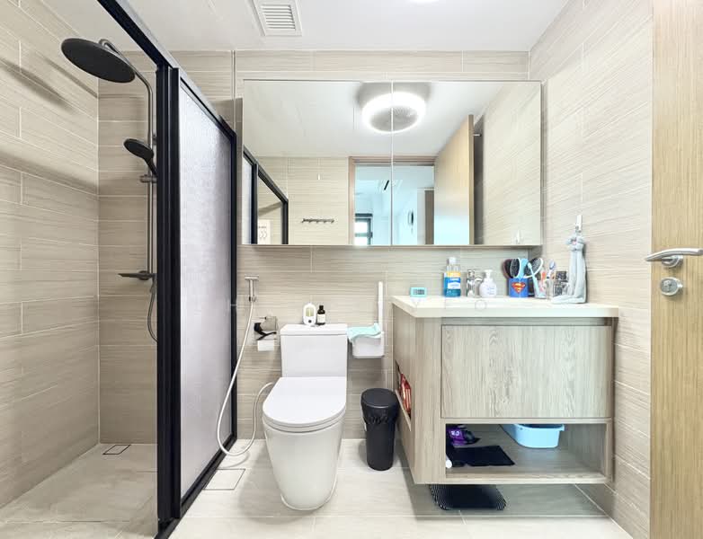Kingsford Waterbay, 74 Upper Serangoon View, 2 Bedrooms, 689 sqft, Condominium For Sale, by Sheryl Yeo, 500220028 - Bathroom - PropertyGuru.com.sg