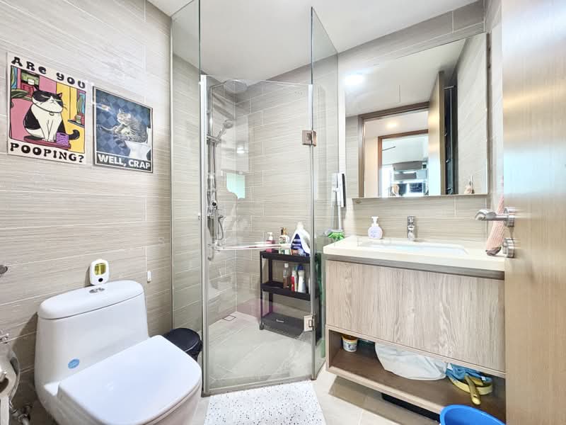 Kingsford Waterbay, 74 Upper Serangoon View, 2 Bedrooms, 689 sqft, Condominium For Sale, by Sheryl Yeo, 500220028 - Bathroom - PropertyGuru.com.sg