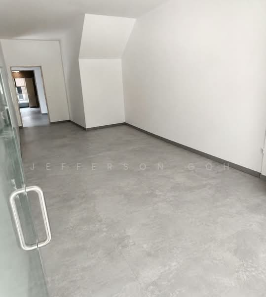 121 BUKIT MERAH LANE 1