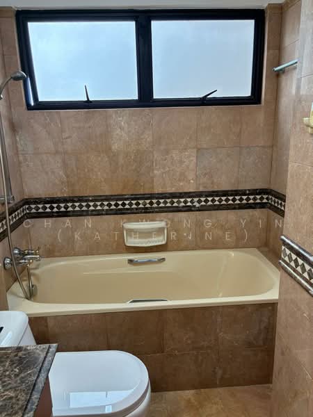 Dover Parkview, 38 Dover Rise, 2 Bedrooms, 936 sqft, Condominium For Sale, by Chan Kwong Yin (Katherine), 500220075 - Bathroom - PropertyGuru.com.sg