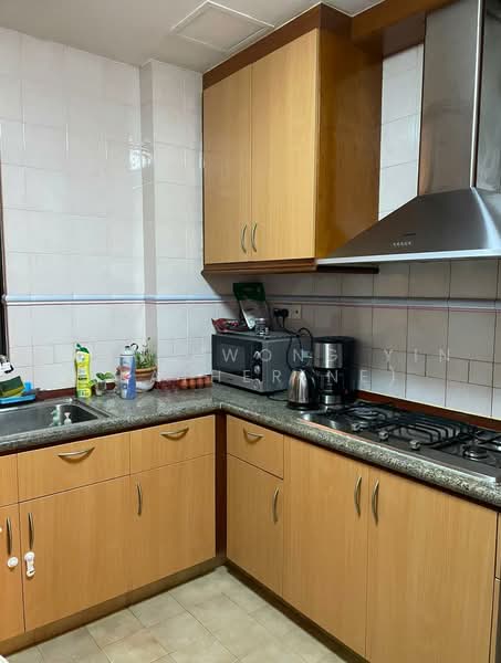 Dover Parkview, 38 Dover Rise, 2 Bedrooms, 936 sqft, Condominium For Sale, by Chan Kwong Yin (Katherine), 500220075 - Kitchen - PropertyGuru.com.sg
