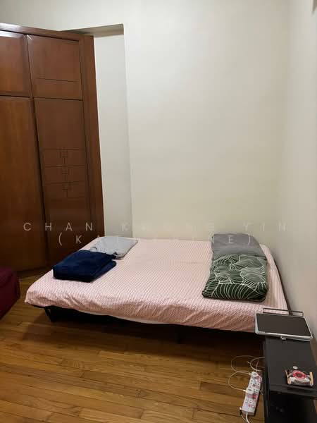 Dover Parkview, 38 Dover Rise, 2 Bedrooms, 936 sqft, Condominium For Sale, by Chan Kwong Yin (Katherine), 500220075 - Bedroom - PropertyGuru.com.sg