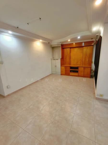 121B Rivervale Drive, 121B Rivervale Drive, 3 Bedrooms, 979 sqft, HDB Flat For Rent, by JIANWEN LIN, 500220081 - Living Room - PropertyGuru.com.sg