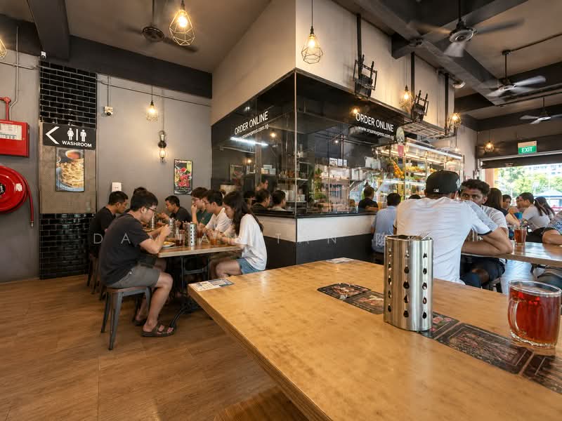 ✸ RARE HDB SHOPHOUSE APPROVED FOR F&B USE ✸ APPROVED OUTDOOR REFRESHMENT AREA ✸ LONG TERM TENANT ✸, Tampines Street 43 Street 44 Street 41 Street 21 Street 23 Street 11 Street 12 Street 81 Street 86 Street 91 Avenue 1 Central 1 Pasir Ris Drive Grove Link Simei, 1,905 sqft, Shop / Shophouse For Sale, by Damian Tan 陈係赈, 500220082 - Interior - CommercialGuru.com.sg