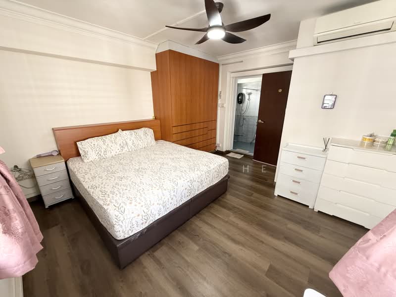 162 Jalan Teck Whye, 162 Jalan Teck Whye, 5 Bedrooms, 1,313 sqft, HDB Flat For Sale, by Melvin Chee, 500220095 - Bedroom - PropertyGuru.com.sg