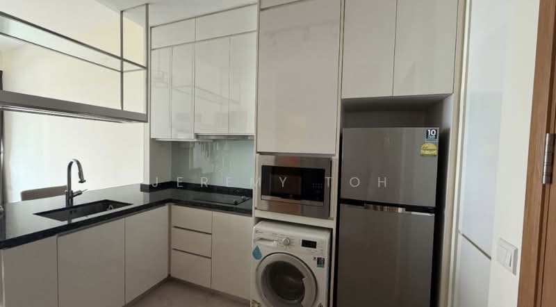 Kingsford Hillview Peak, 105 Hillview Rise, 1 Bedroom, 603 sqft, Condominium For Rent, by Jeremy Toh, 500220096 - Kitchen - PropertyGuru.com.sg