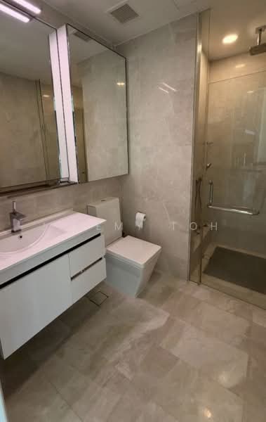 Kingsford Hillview Peak, 105 Hillview Rise, 1 Bedroom, 603 sqft, Condominium For Rent, by Jeremy Toh, 500220096 - Bathroom - PropertyGuru.com.sg