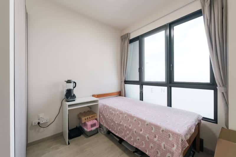 Whistler Grand, 107 West Coast Vale, 2 Bedrooms, 614 sqft, Condominium For Sale, by Bobby Chen, 500220099 - Bedroom - PropertyGuru.com.sg