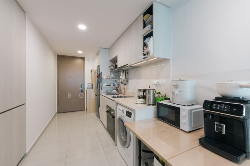 Whistler Grand, 107 West Coast Vale, 2 Bedrooms, 614 sqft, Condominium For Sale, by Bobby Chen, 500220099 - Kitchen - PropertyGuru.com.sg