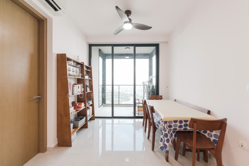 Whistler Grand, 107 West Coast Vale, 2 Bedrooms, 614 sqft, Condominium For Sale, by Bobby Chen, 500220099 - Dining Room - PropertyGuru.com.sg