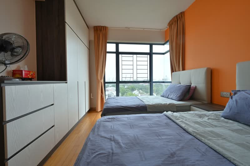 Blue Horizon, 23 West Coast Crescent, 3 Bedrooms, 1,152 sqft, Condominium For Sale, by Ellynn Yap, 500220100 - Master Bedroom - PropertyGuru.com.sg