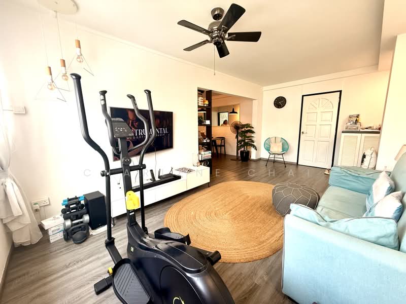 414 Pasir Ris Drive 6, 414 Pasir Ris Drive 6, 3 Bedrooms, 1,216 sqft, HDB Flat For Sale, by Charlene Chai, 500220107 - Living Room - PropertyGuru.com.sg