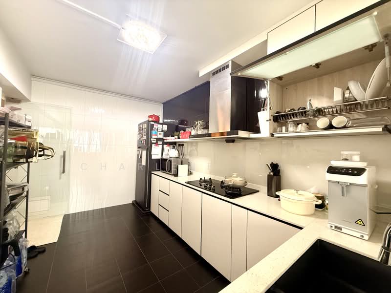 414 Pasir Ris Drive 6, 414 Pasir Ris Drive 6, 3 Bedrooms, 1,216 sqft, HDB Flat For Sale, by Charlene Chai, 500220107 - Kitchen - PropertyGuru.com.sg