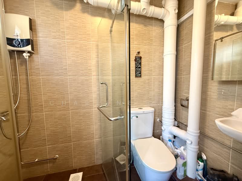 414 Pasir Ris Drive 6, 414 Pasir Ris Drive 6, 3 Bedrooms, 1,216 sqft, HDB Flat For Sale, by Charlene Chai, 500220107 - Bathroom - PropertyGuru.com.sg