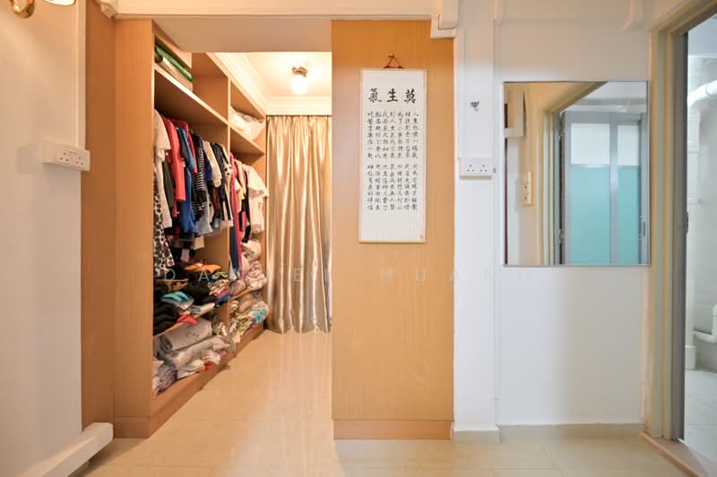 5 Everton Park, 5 Everton Park, 3 Bedrooms, 1,367 sqft, HDB Flat For Sale, by Daniel Huang, 500220108 - Walk in Wardrobe - PropertyGuru.com.sg