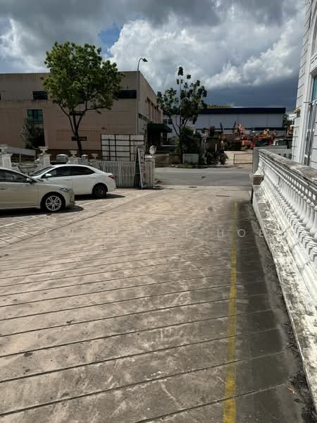 Penjuru Place B2 Terrace Factory, , 5,662 sqft, Factory / Workshop (B2) For Sale, by Kwan Wei Hoe, 500220110 - Exterior - CommercialGuru.com.sg
