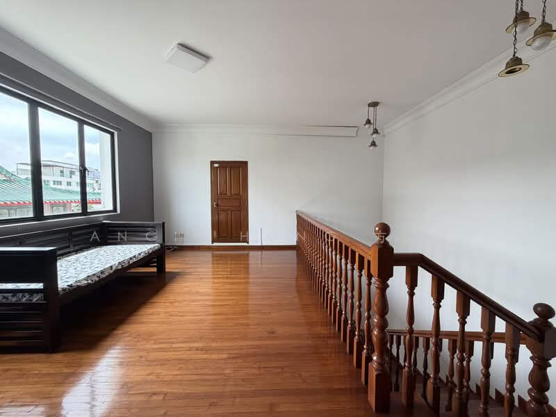 Undervalued 3 storeys Large Plot Semi-D in Hougang / Bartley / Serangoon, Hougang / Punggol / Sengkang, 7 Bedrooms, 5,500 sqft, Semi-Detached House For Sale, by Angie Hong 方安琪, 500220111 - PropertyGuru.com.sg