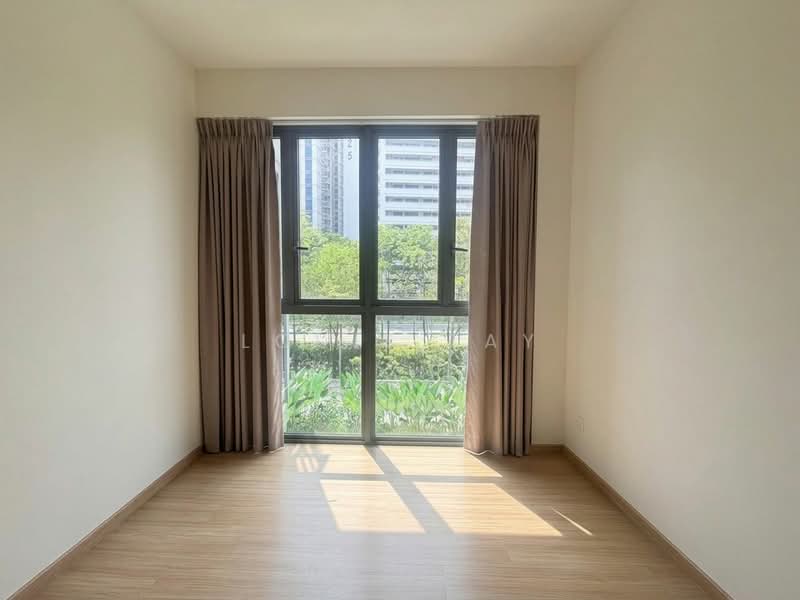 Parc Life, 25 Sembawang Crescent, 2 Bedrooms, 764 sqft, Executive Condominium For Sale, by Louis Tay, 500220115 - Common bedroom - PropertyGuru.com.sg
