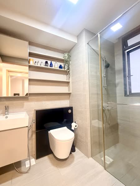 Parc Life, 25 Sembawang Crescent, 2 Bedrooms, 764 sqft, Executive Condominium For Sale, by Louis Tay, 500220115 - Bathroom - PropertyGuru.com.sg