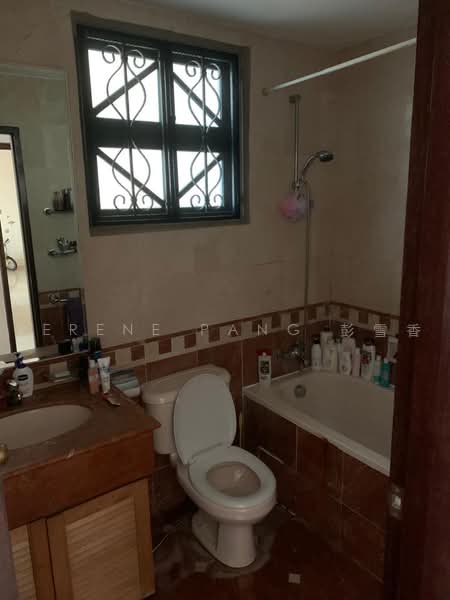 370 Alexandra Road photo 3