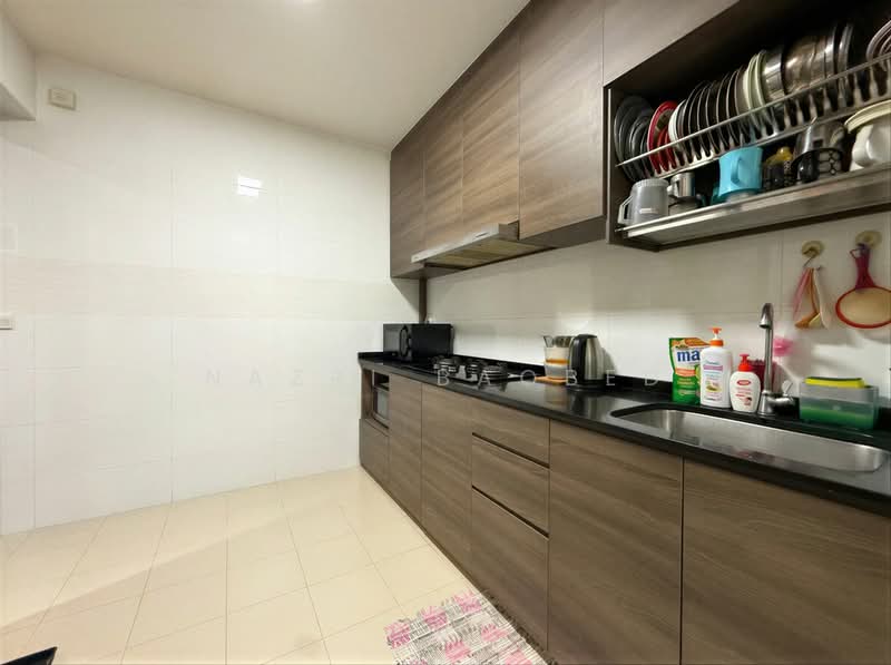 107B Canberra Street, 107B Canberra Street, 3 Bedrooms, 1,001 sqft, HDB Flat For Sale, by Nazri Baobed, 500220120 - Kitchen - PropertyGuru.com.sg