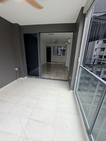 Affinity At Serangoon, , 3 Bedrooms, 1,152 sqft, Condominium For Sale, by Chris Tan, 500220125 - Balcony - PropertyGuru.com.sg