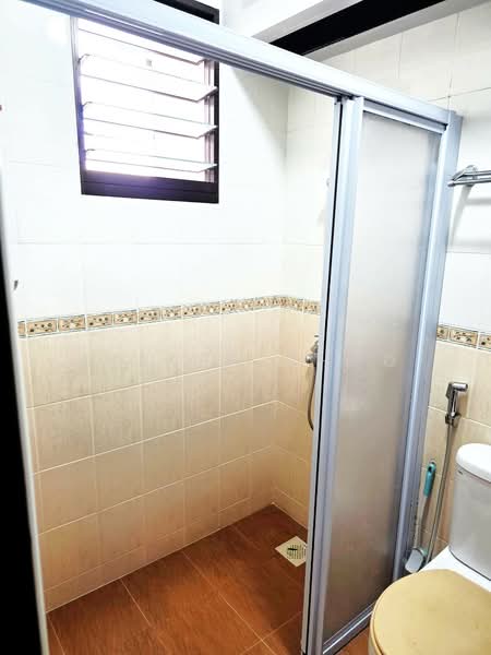 207B Compassvale Lane, 207B Compassvale Lane, Room Rental, 120 sqft, HDB Flat For Rent, by Steven Choo, 500220129 - Bathroom - PropertyGuru.com.sg