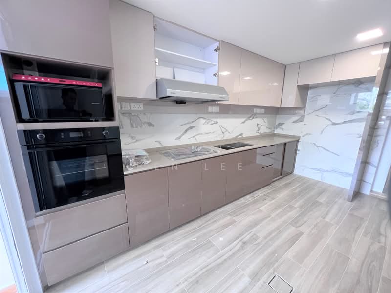Burgundy Hill, Burgundy Rise, 5 Bedrooms, 3,500 sqft, Semi-Detached House For Rent, by Ben Lee, 500220135 - Kitchen - PropertyGuru.com.sg
