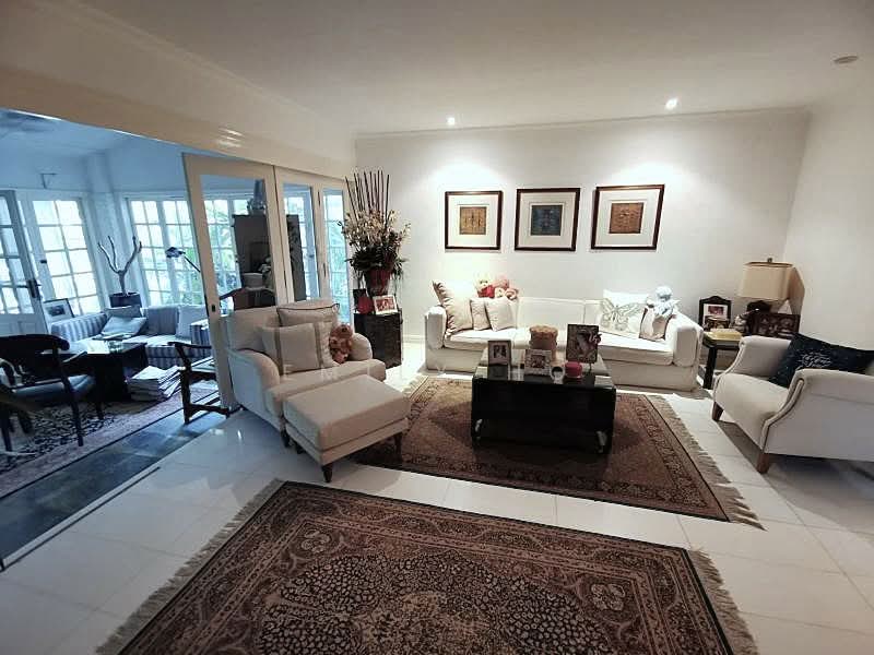$17XX PSF!! CHARMING GCB ESTATE!!, Bukit Timah Vicinity, 5 Bedrooms, 5,000 sqft, Bungalow House For Sale, by Emily Ho, 500220137 - Living Room - PropertyGuru.com.sg