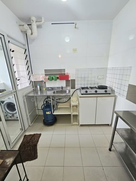 217C Sumang Walk, 217C Sumang Walk, 3 Bedrooms, 990 sqft, HDB Flat For Rent, by Ng Jonathan, 500220148 - Kitchen - PropertyGuru.com.sg