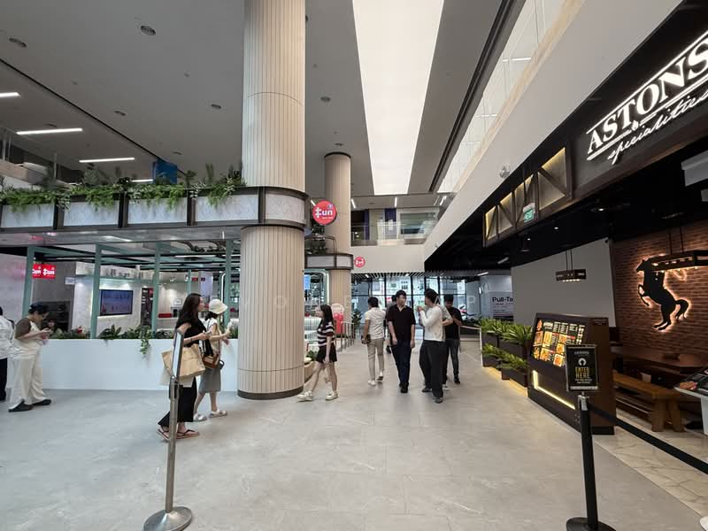 Wilkie Edge, 8 Wilkie Road, 623 sqft, Food & Beverage For Rent, by Evone Yap, 500220195 - Interior - CommercialGuru.com.sg