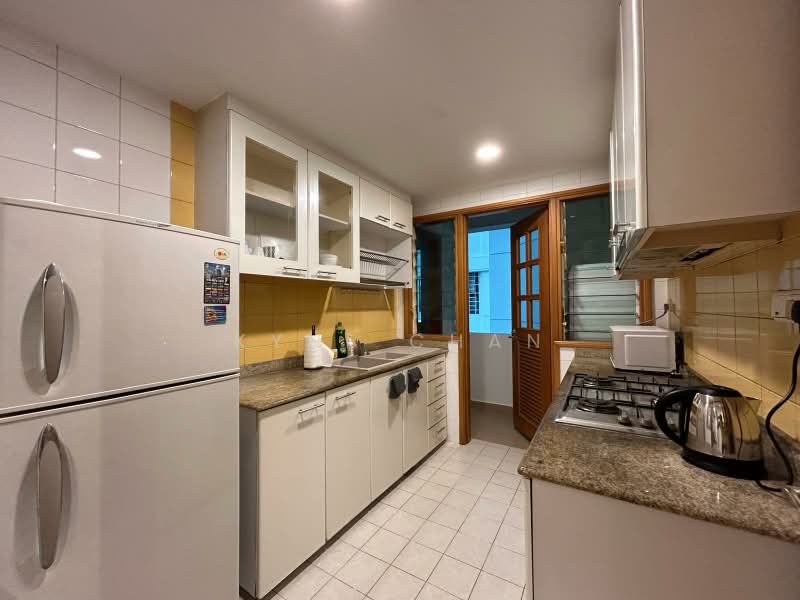 Queens, 10 Stirling Road, Room Rental, 140 sqft, Condominium For Rent, by Kyne Chan, 500220205 - Kitchen - PropertyGuru.com.sg