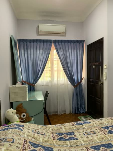 7 loyang place, Loyang Place, Room Rental, 200 sqft, Semi-Detached House For Rent, by Danny Yeo, 500220225 - Bedroom - PropertyGuru.com.sg