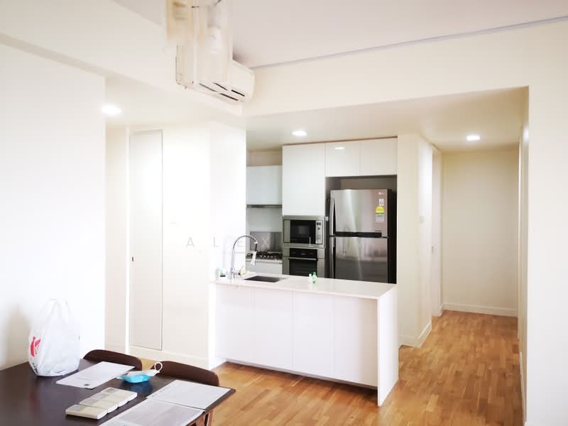 The Centris, 67 Jurong West Central 3, 2 Bedrooms, 979 sqft, Apartment For Sale, by Alex Lim, 500220233 - Kitchen - PropertyGuru.com.sg