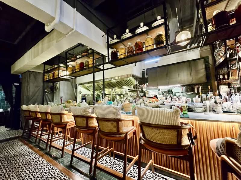 L1 F&B Space @ Maxwell Vicinity | Prime Location | Rarely Available, , 1,105 sqft, Food & Beverage For Rent, by Sean Pang, 500220247 - Interior - CommercialGuru.com.sg