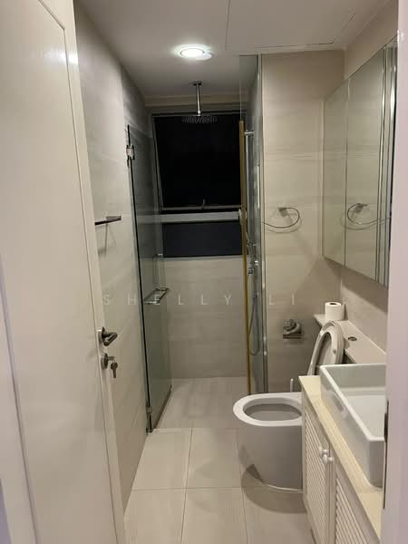 The Bayshore, 22 Bayshore Road, 2 Bedrooms, 1,012 sqft, Condominium For Rent, by Shelly Li, 500220252 - Bathroom - PropertyGuru.com.sg