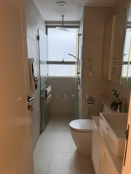 The Bayshore, 22 Bayshore Road, 2 Bedrooms, 1,012 sqft, Condominium For Rent, by Shelly Li, 500220252 - Bathroom - PropertyGuru.com.sg
