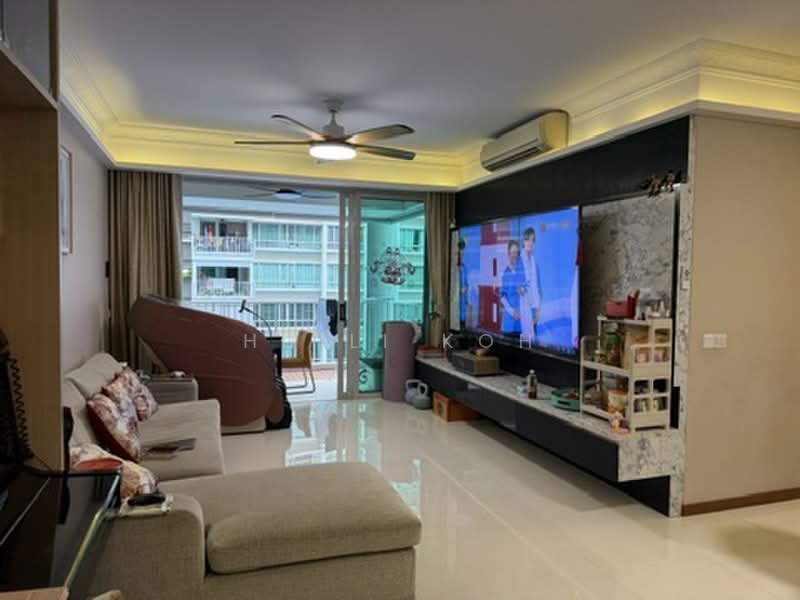 Caspian, 50 Lakeside Drive, 4 Bedrooms, 1,399 sqft, Condominium For Rent, by Huili Koh, 500220264 - Living Room - PropertyGuru.com.sg